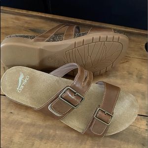 Dansko “Rosie” women’s leather sandal